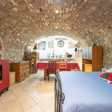 La Taverna Da Irene Roe Bagian luar foto