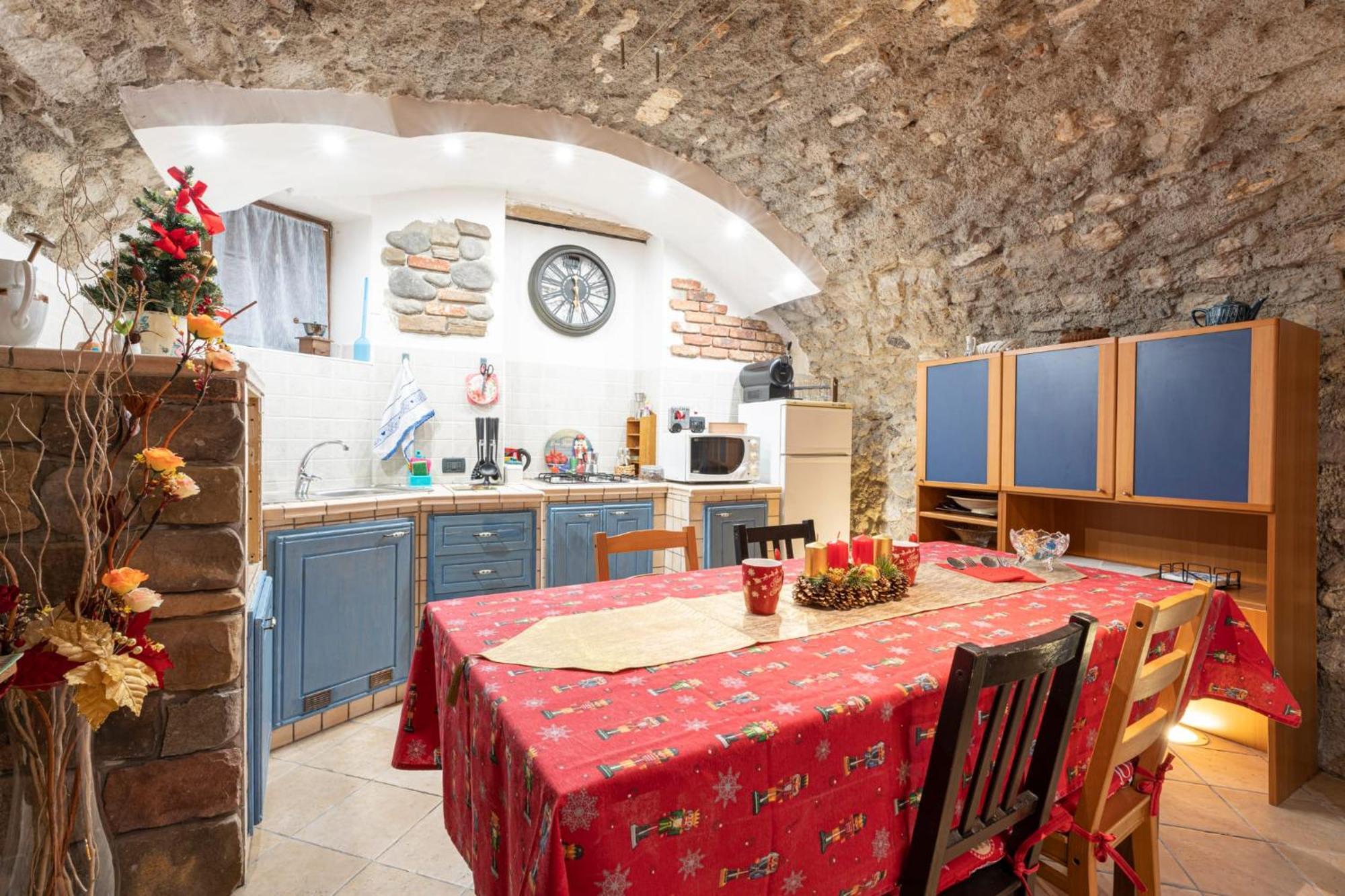 La Taverna Da Irene Roe Bagian luar foto